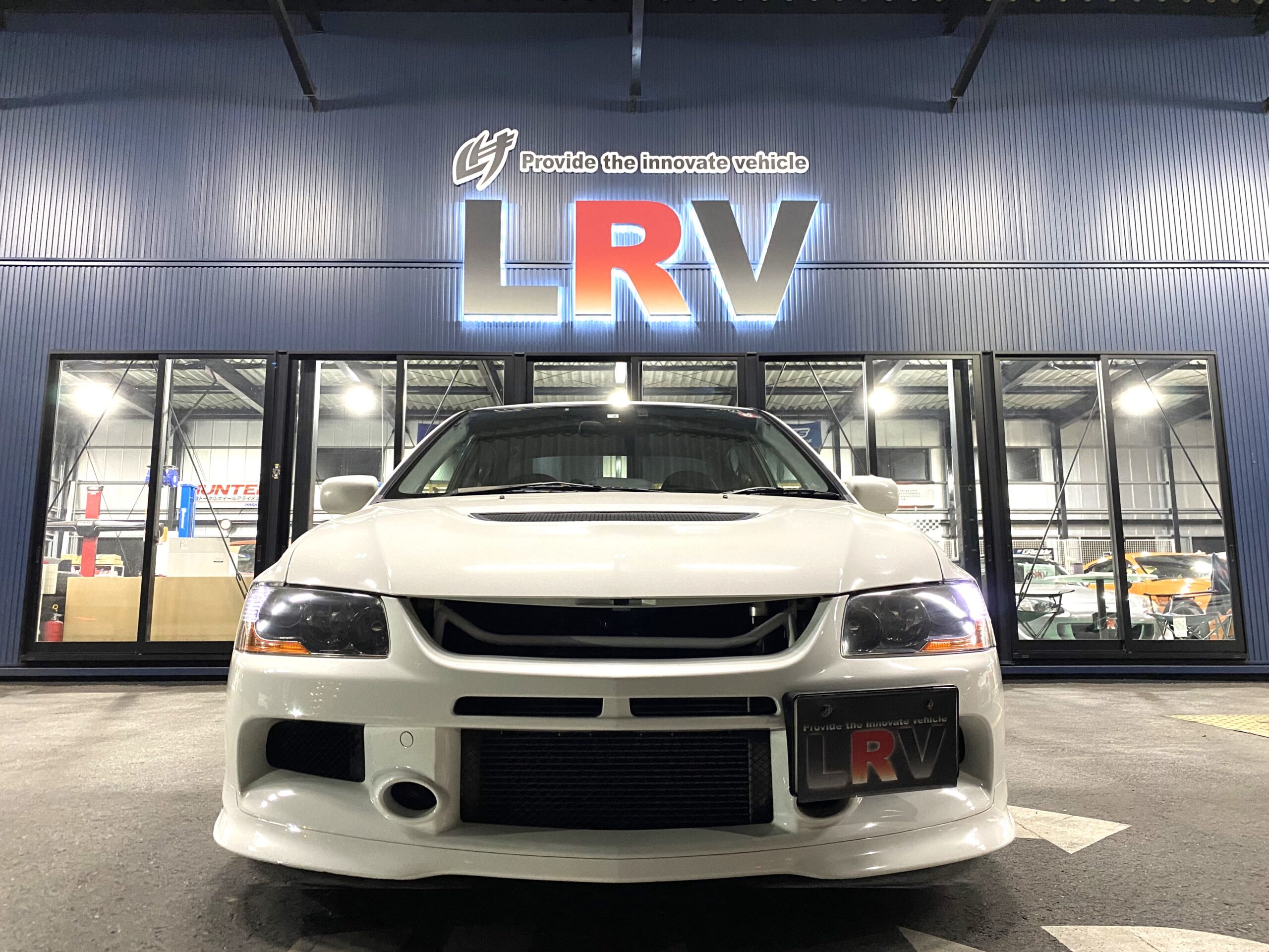 ランサー【CT9A】 | 新車国産コンプリートカーの製作・販売専門店 LRV